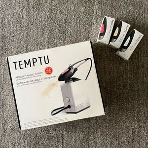 NEVER USED Temptu airbrush makeup set w/ product